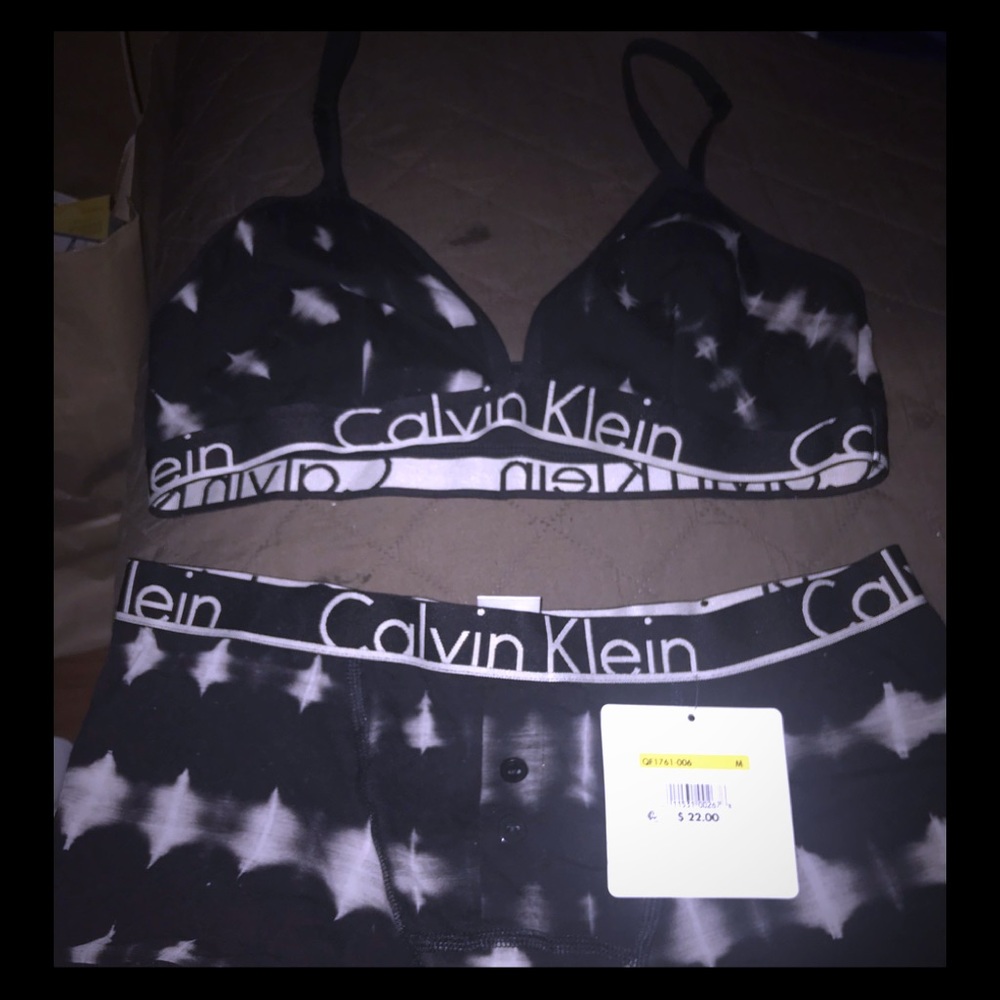 NWOT Cute Calvin Klein Bra & Panty Set